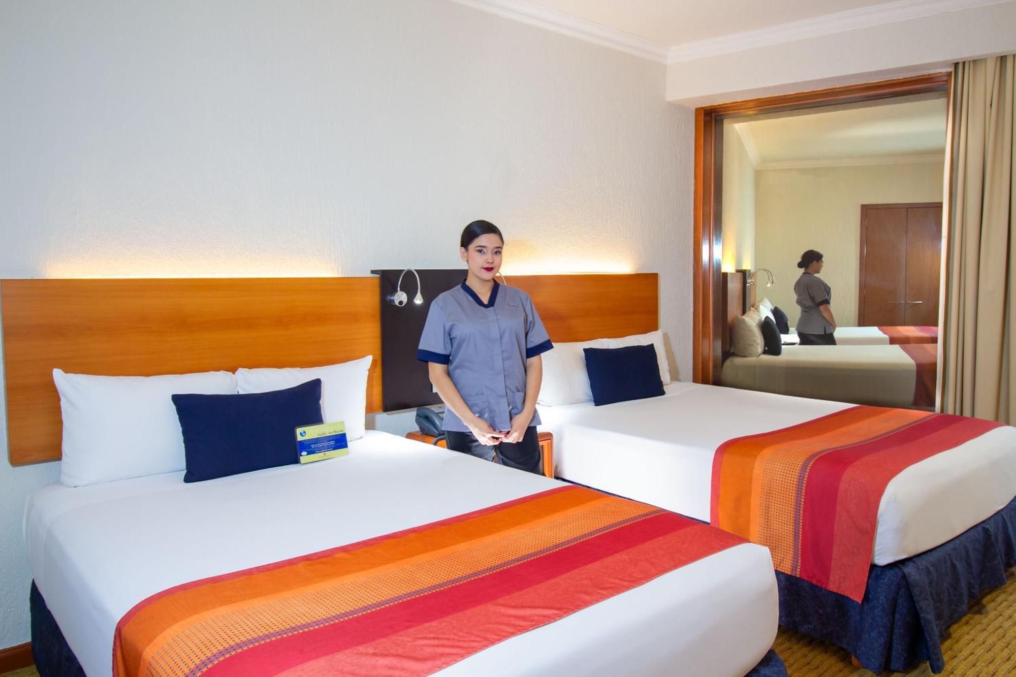 Hotel Guadalajara Plaza Expo מראה חיצוני תמונה
