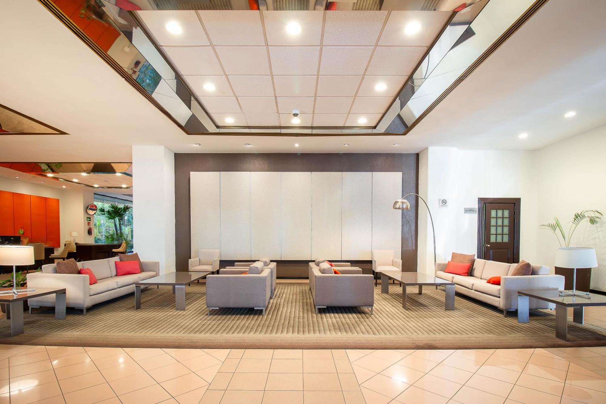 Hotel Guadalajara Plaza Expo מראה חיצוני תמונה